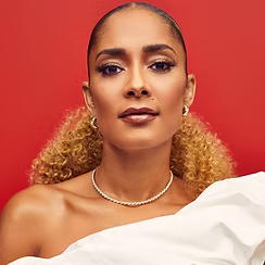 Head shot of Amanda Seales